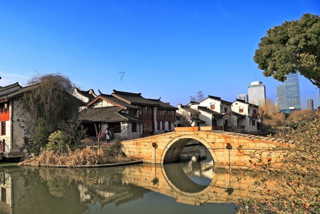爱丽丝和闺蜜